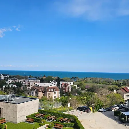 Seaview In Complex Iron Code * Várna